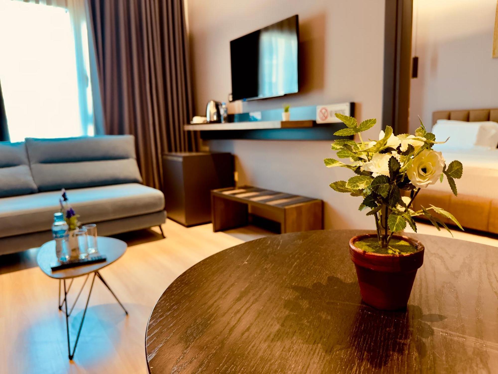 Olive Hotel 4*